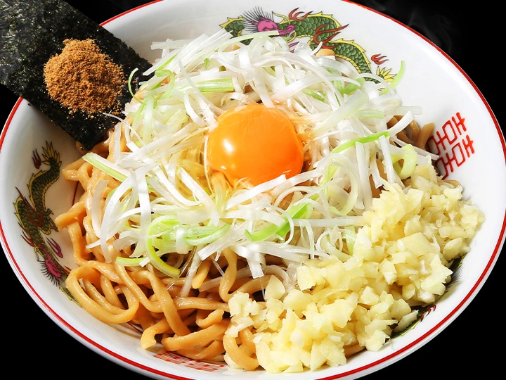 まぜそばマゼロー 豚出汁醤油の卵かけ麺