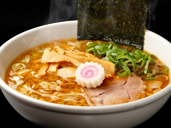 東京らぁめんちよだ 正油豚骨らぁめん